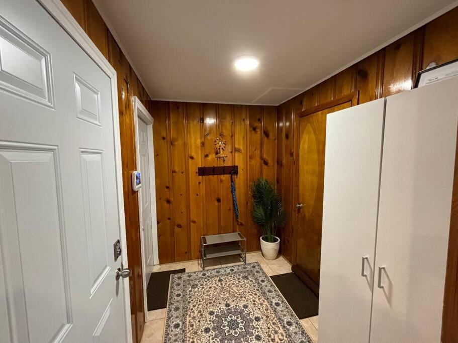 Cozy Spacious Work Friendly Lotus With Garden View High Speed Free Wi Fi And Parking Adjacent To Downtown Montréal Exterior foto